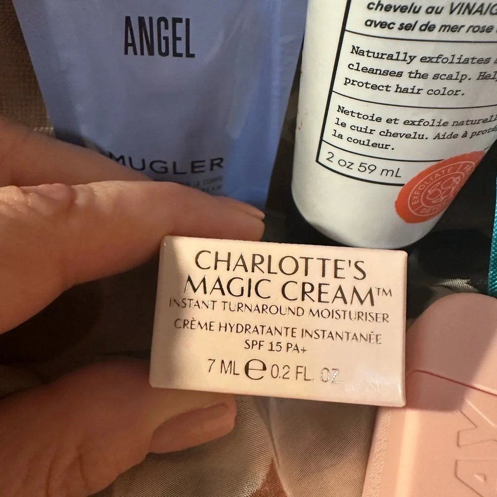 Beauty Bundle - Picture 9 of 11